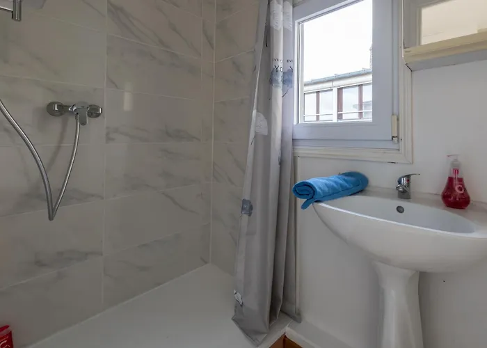 Les Reflets De La 5 - A Moins D'1 Km De La 勒特雷波尔