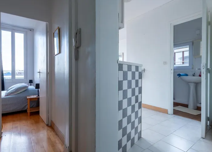 Les Reflets De La 5 - A Moins D'1 Km De La